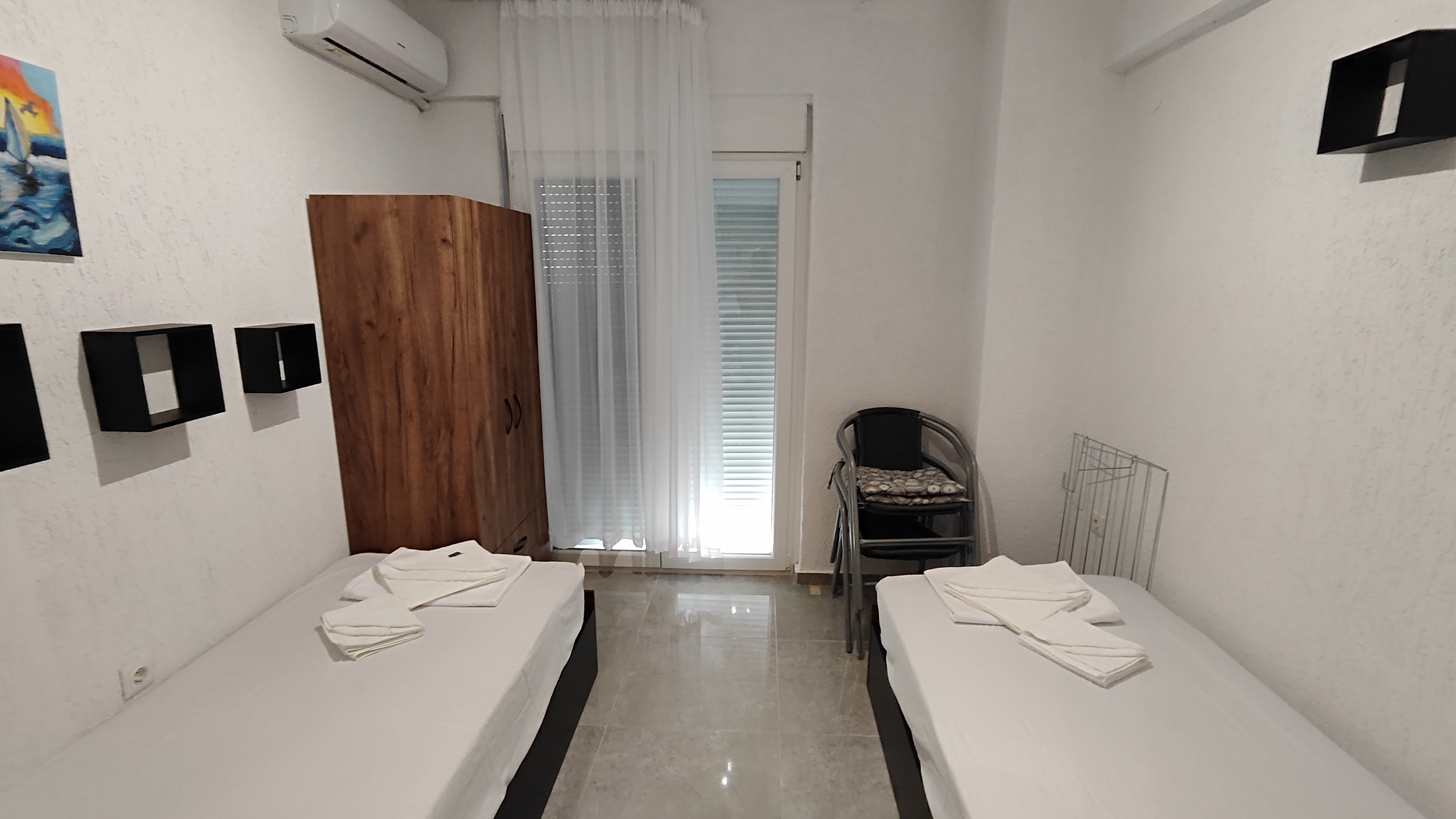 Second bedroom with single beds
